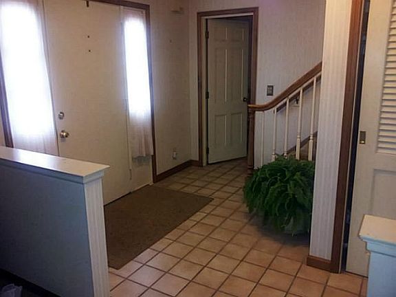 5th image of 13110 Sheffield Dr