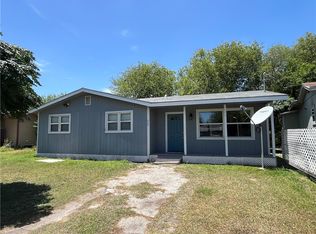 629 Lopez St, Taft, TX 78390