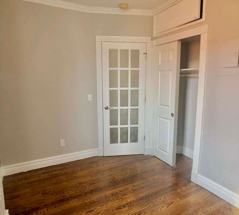 2nd image of 85 Perry St #19