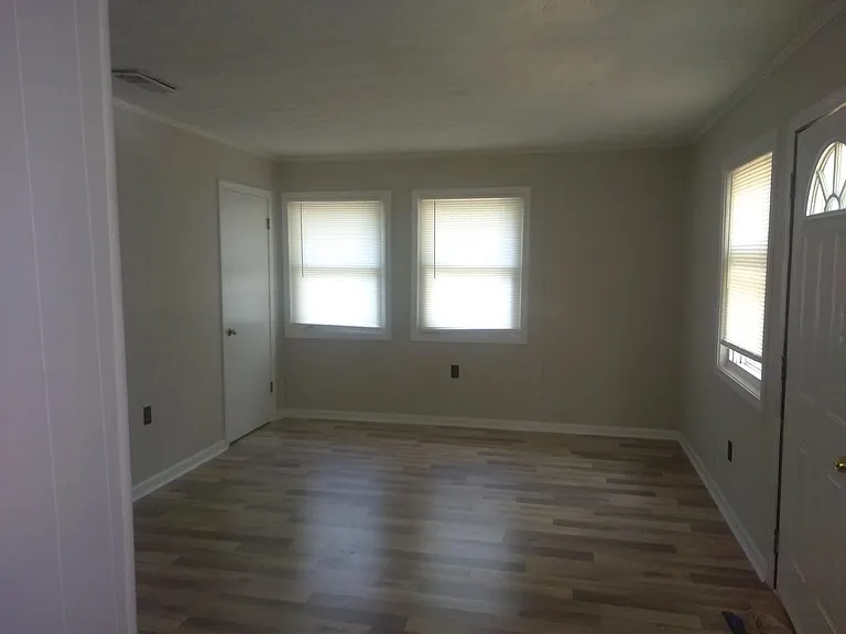 248 Scott St NW — Photo 17