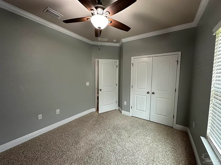 5936 Willesby Dr — Photo 16