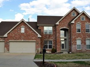686 Grand View Ridge Ct, Eureka, MO 63025