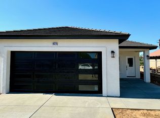 16362 Yucca St, Hesperia, CA 92345