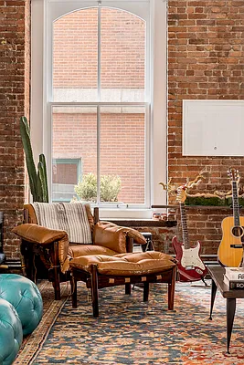 Sold by Dynamik Realty | media 6