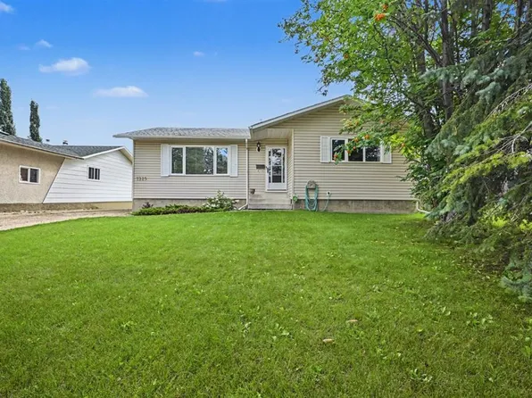 7325 W 97a St, Grande Prairie, AB T8V 4X5