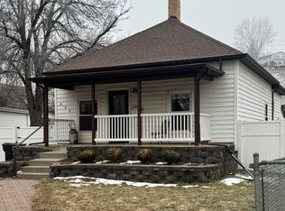 405 6th Ave NW, Mandan, ND 58554