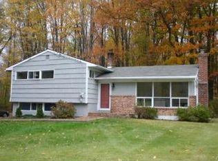 153 Old Stagecoach Rd, Ridgefield, CT 06877