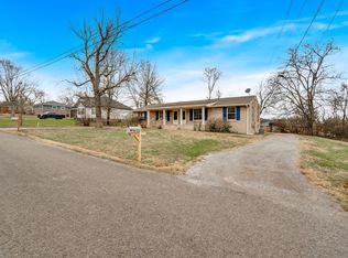 102 Jennings Dr #A, Hendersonville, TN 37075