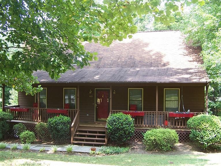 1st image of 415 Jefferson Woods Dr