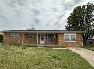 1301 W 44th St S, Wichita, KS 67217