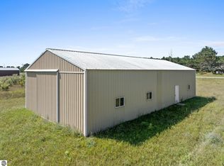 5282 Gray Rd, Traverse City, MI 49684