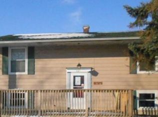 321 Ember Dr, Oregon, OH 43616