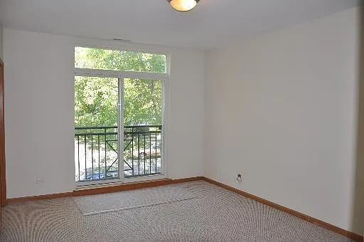 2 bed, 1200 sqft, $1,995 — Photo 2