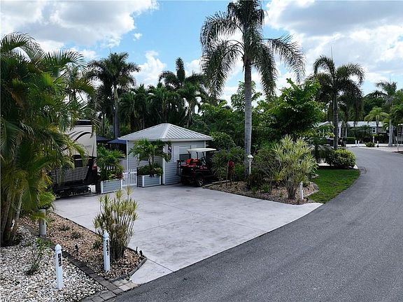 3rd image of 5641 CYPRESSWOODS RESORT DR