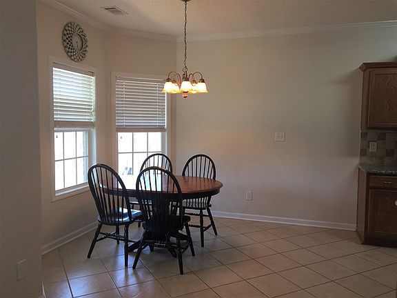 5th image of 111 Glen Arbor Ln