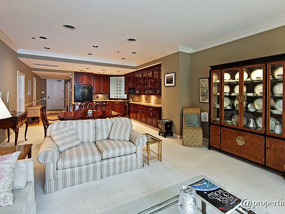 Living Room/Dining Room