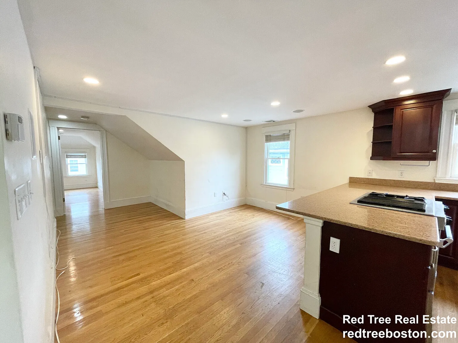 5 bed, 1200 sqft, $6,000 — Photo 2