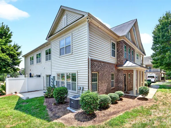 16718 Dolcetto Way, Charlotte, NC 28277