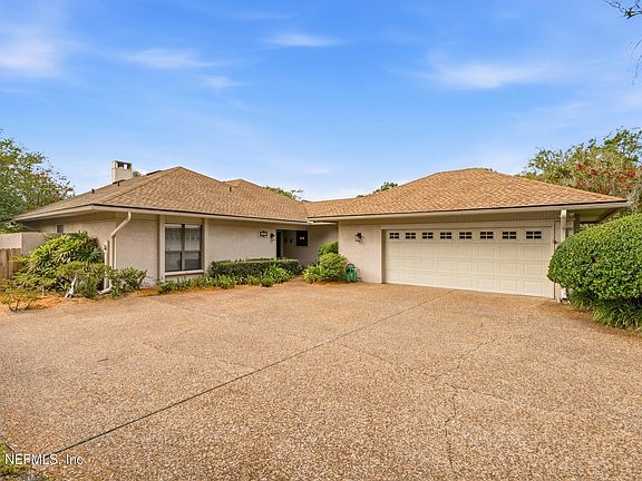 3rd image of 8237 SHADE TREE Court