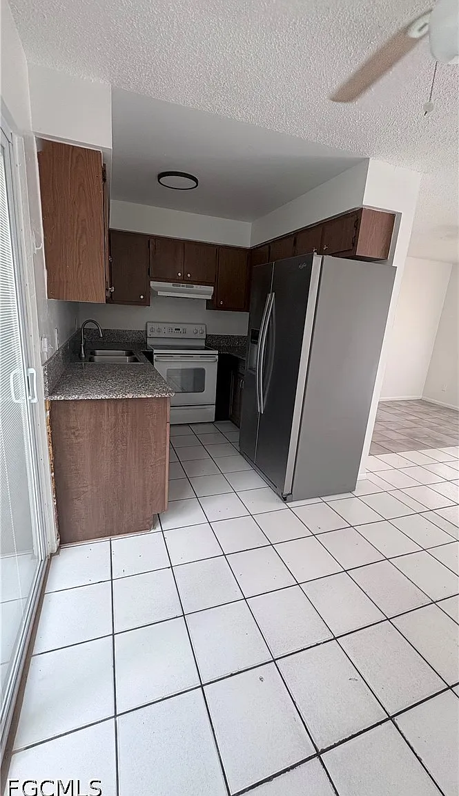 2 bed, 1.0 bath, 764 sqft, $1,050 — Photo 4