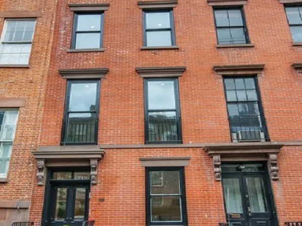 438 West 20th Street image 1 of 13