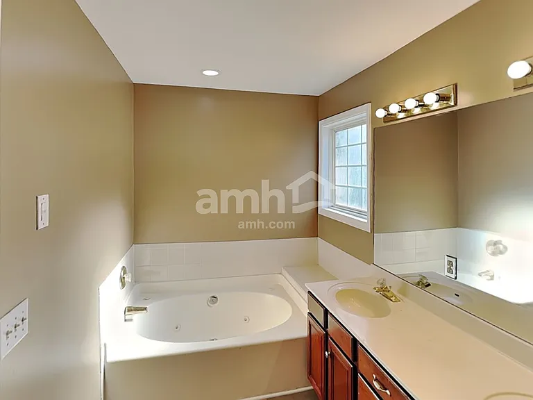 705 Milbridge Ct — Photo 12