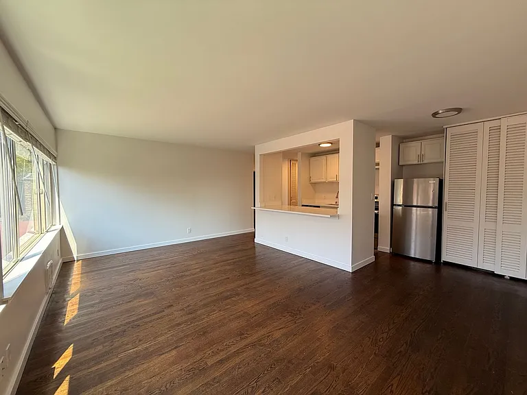 Century Terrace — Photo 52