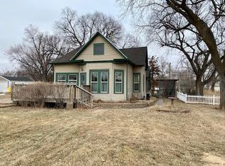 712 E 26th St, Kearney, NE 68847