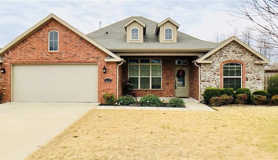 1st image of 4402 W Meadow Oaks Dr