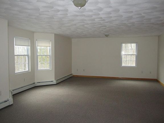 4th image of 48 Rosewood Dr #48