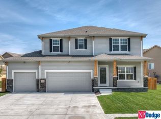 4509 S 194th St, Omaha, NE 68135