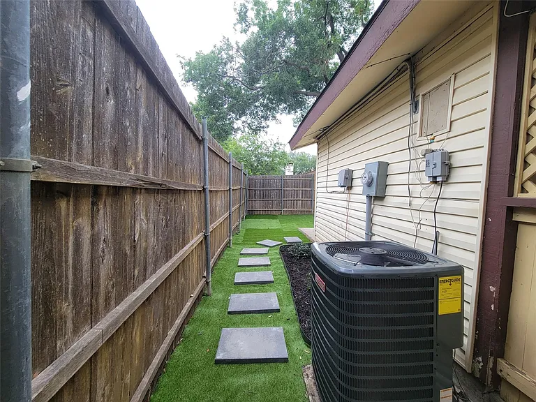 726 Arrowhead Cir — Photo 20