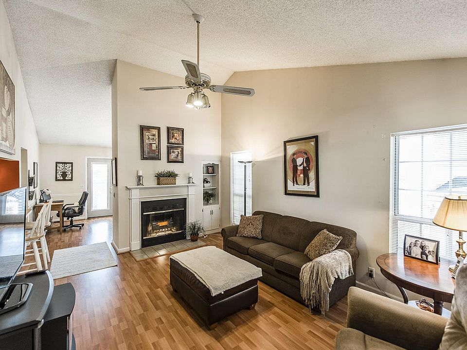 1st image of 116 Champney Ct