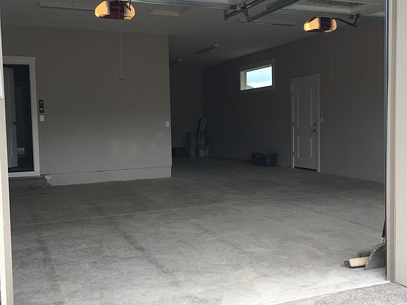 Tandem 3 car garage
