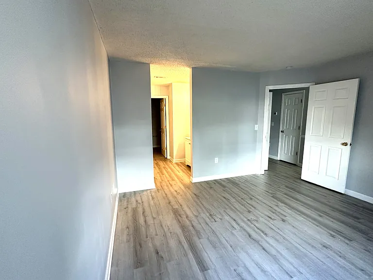 14 Old South Ct #A — Photo 18