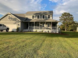 241 River Reach Dr, Swansboro, NC 28584