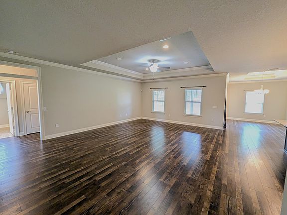 4th image of 2217 Peachwood Ct