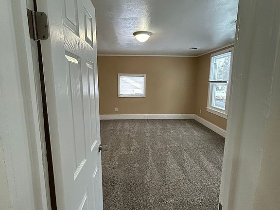 3rd image of 401 Hannibal St Unit 2