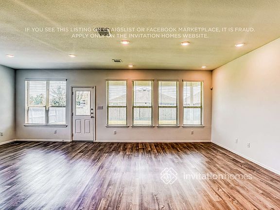 4th image of 753 Ridgewood Lake Dr
