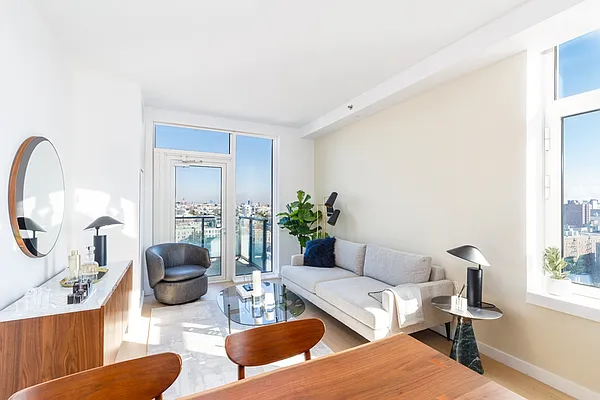 Rented by The Moinian Group | media 70
