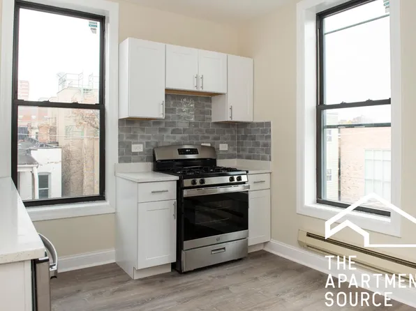 2909 N Mildred Ave #3, Chicago, IL 60657