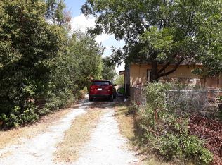 1405 N 3rd St, Bangs, TX 76823