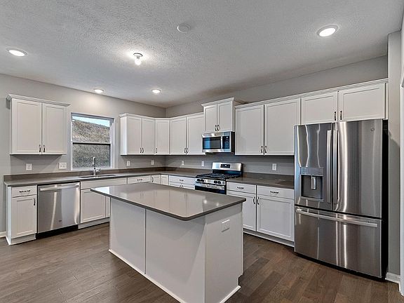 3rd image of 11912 Abbeytown Dr