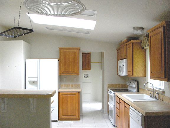 5th image of 3510 Shady Glen Ln