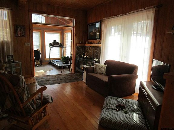4th image of 154 Egelston Dr