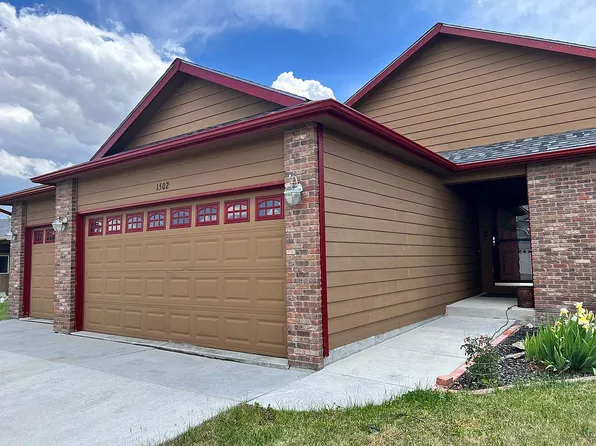 1502 Loch Tay Blvd, Rawlins, WY 82301