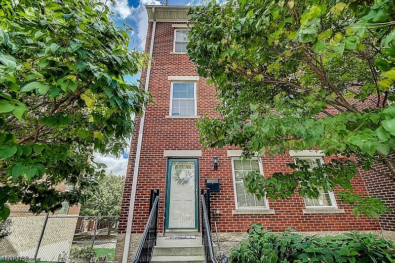 1st image of 348 Hunterdon St #350