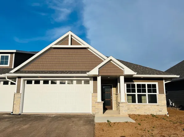 497 Papermill Cir, Kimberly, WI 54136
