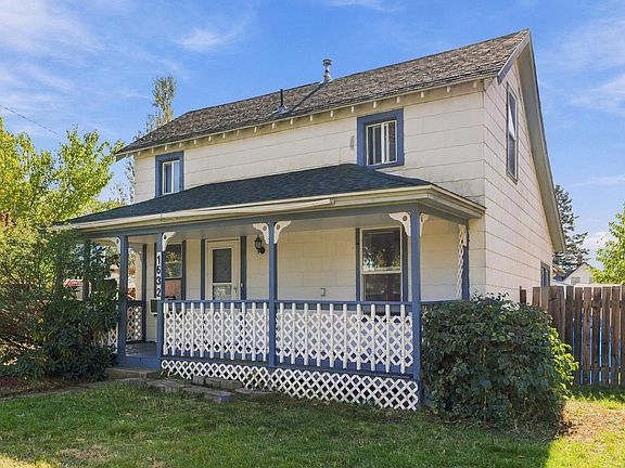 3rd image of 1632 E Everett Ave