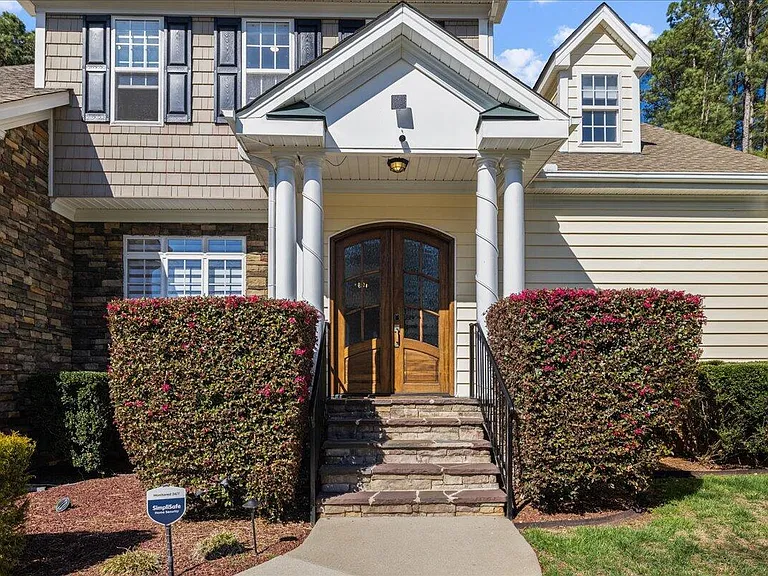 8704 Balbirnie Ct — Photo 3